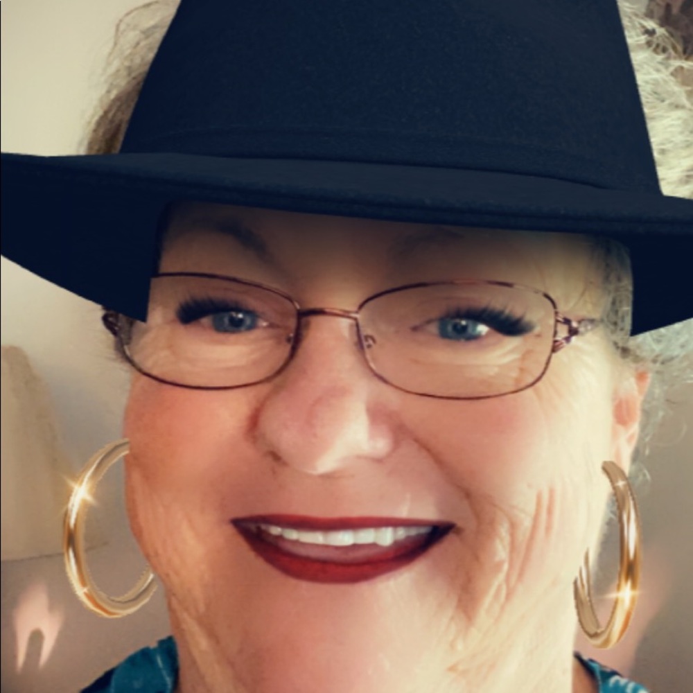 Meet your Posher, Diane